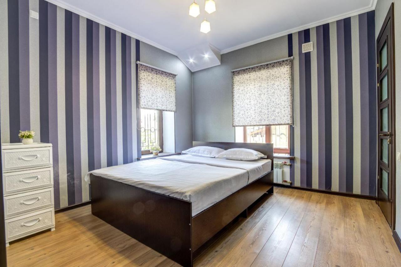 Opera Bed&Breakfast Bischkek Exterior foto